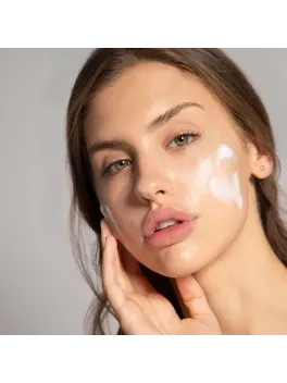 Clarify Salicylic Acid Foaming Cleanser – Очищающая пенка с салициловой кислотой